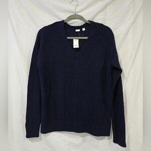 GAP Womans NWT Navy Vneck Sweater Medium